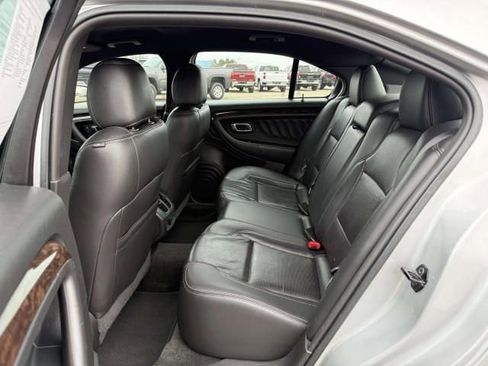 Used 2015 Ford Taurus Limited image 11