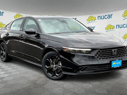 New 2025 Honda Accord SE