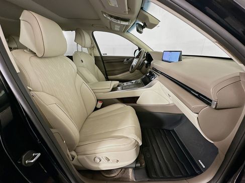 Used 2024 Genesis GV80 3.5T w/ Advanced Package image 34