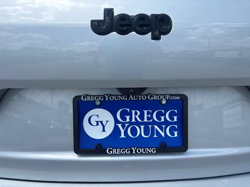 Used 2024 Jeep Grand Cherokee L Laredo AWD/4WD image 13