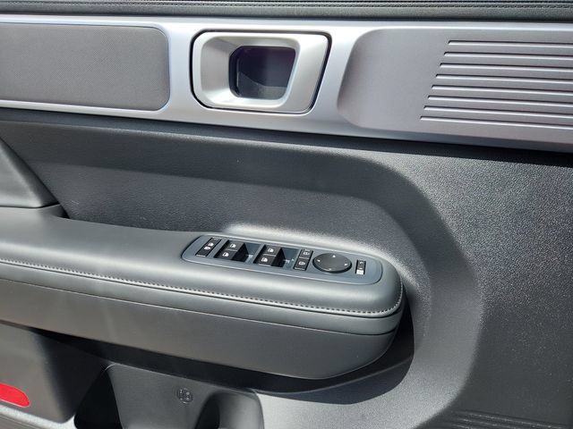 Used 2025 Hyundai Santa Fe XRT AWD/4WD image 5