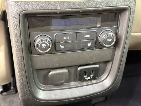 Used 2018 Buick Envision Premium AWD/4WD image 21