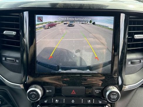 Used 2022 RAM 1500 Laramie AWD/4WD image 30