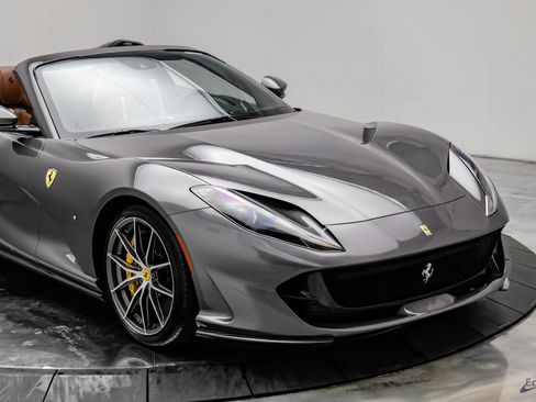 Used 2022 Ferrari 812 GTS RWD image 35