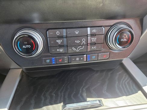 Used 2019 Ford F250 Platinum w/ Platinum Ultimate Package AWD/4WD image 15