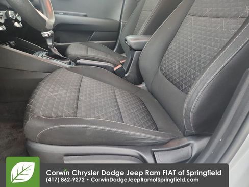 Used 2018 Kia Rio S FWD image 19