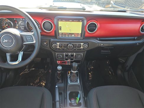 Used 2023 Jeep Gladiator Rubicon w/ LED Lighting Group image 16