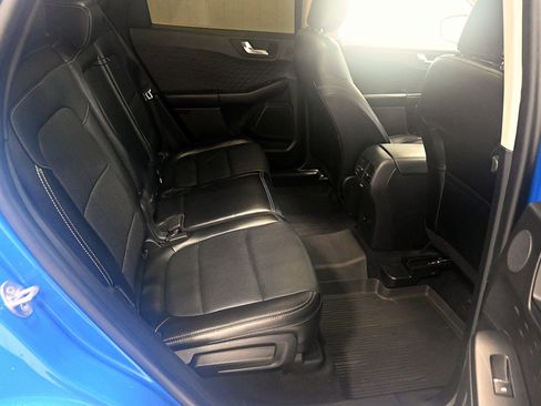 Used 2020 Ford Escape Titanium AWD/4WD image 30