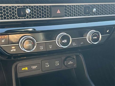 Used 2025 Honda Civic Sport image 27