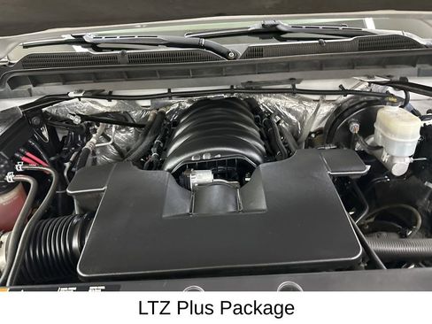 Used 2016 Chevrolet Silverado 1500 LTZ w/ LTZ Plus Package AWD/4WD image 19