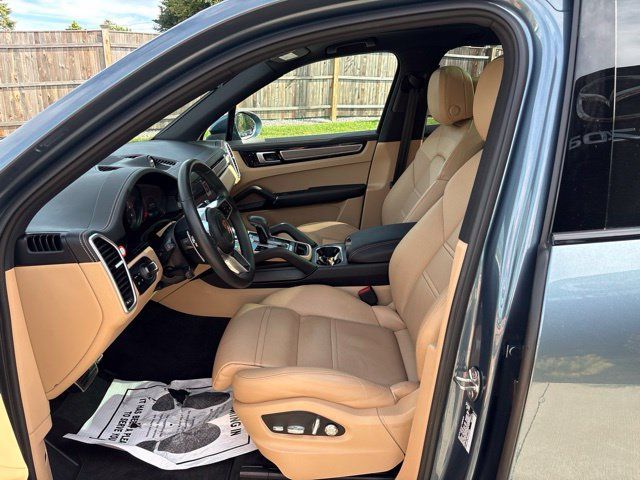 Used 2019 Porsche Cayenne S AWD/4WD image 22
