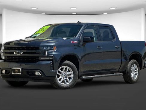 Used 2021 Chevrolet Silverado 1500 RST w/ Z71 Off-Road Package image 2