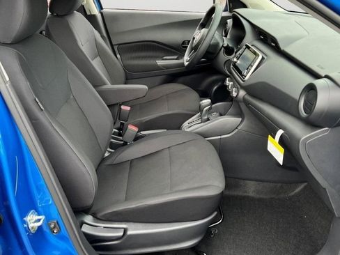 Used 2025 Nissan Kicks Play S image 7