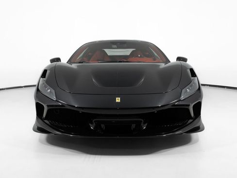 Used 2022 Ferrari F8 Tributo RWD image 13