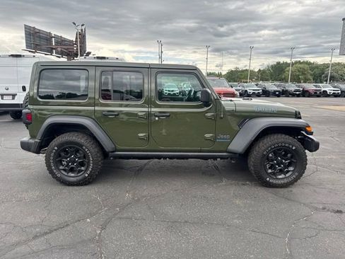 Used 2023 Jeep Wrangler Unlimited w/ Cold Weather Group AWD/4WD image 14