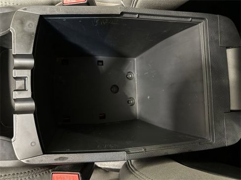 Used 2017 Hyundai Santa Fe Sport image 37