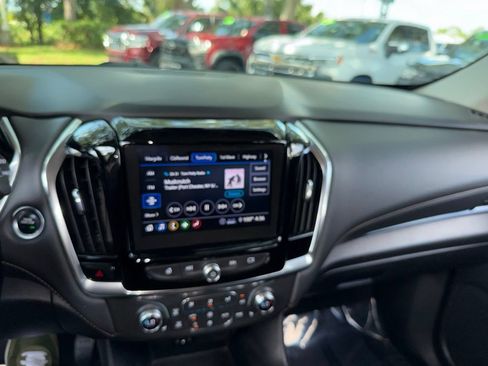 Used 2021 Chevrolet Traverse LT AWD/4WD image 68