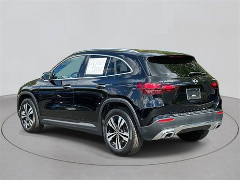 Certified 2025 Mercedes-Benz GLA 250 4MATIC image 3
