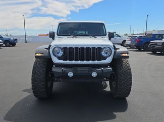 Used 2024 Jeep Gladiator Sport AWD/4WD video 2
