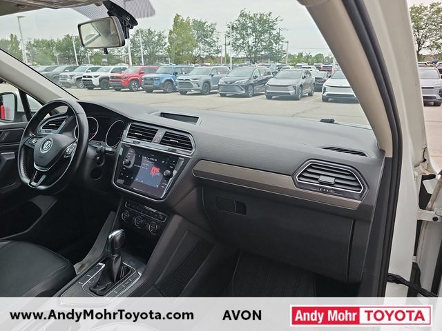 Used 2019 Volkswagen Tiguan SE FWD image 32