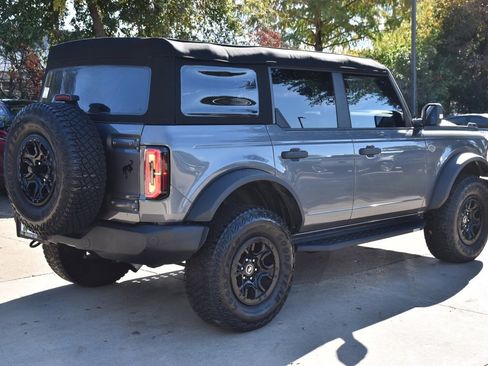 Used 2023 Ford Bronco Wildtrak image 7