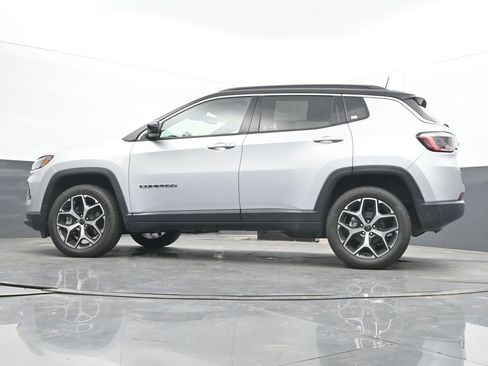 Used 2025 Jeep Compass Limited AWD/4WD image 49
