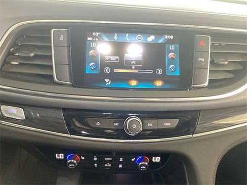 Used 2019 Buick Enclave Preferred image 38
