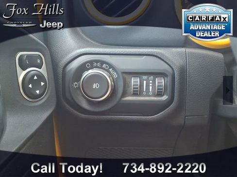 Certified 2021 Jeep Wrangler Unlimited Sahara image 15