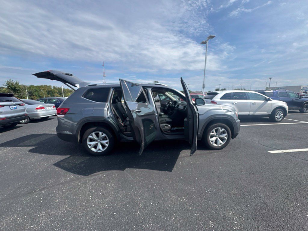 Used 2018 Volkswagen Atlas SE AWD/4WD image 12