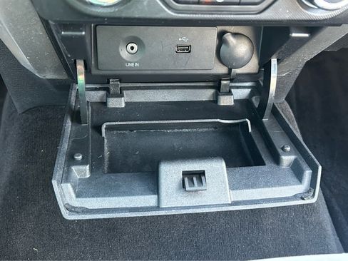 Used 2014 Ford F150 XLT w/ Equipment Group 302A Luxury image 32