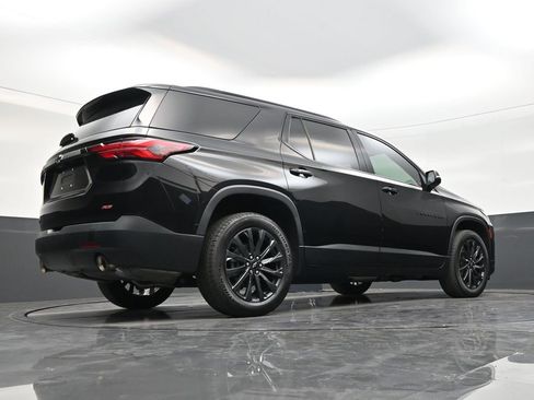 Used 2023 Chevrolet Traverse RS image 24