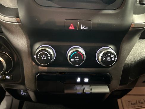 Used 2021 RAM 1500 Tradesman AWD/4WD image 19