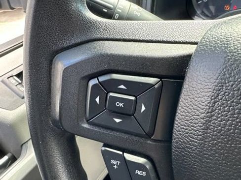 Used 2018 Ford F250 XLT w/ XLT Premium Package AWD/4WD image 16