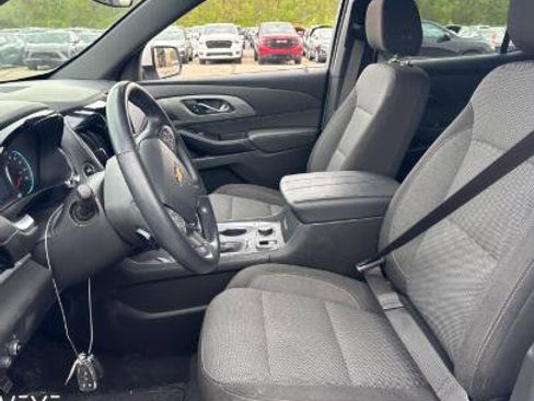 Used 2023 Chevrolet Traverse LT AWD/4WD image 4