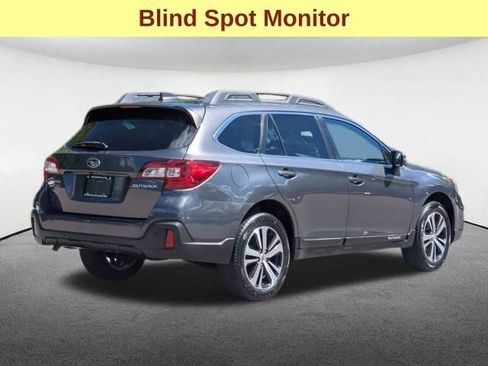 Used 2019 Subaru Outback 2.5i Limited AWD/4WD image 5