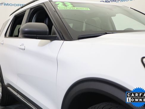 Used 2023 Ford Explorer XLT w/ Equipment Group 202A image 3