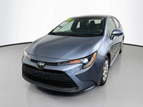 Used 2025 Toyota Corolla LE FWD image 10