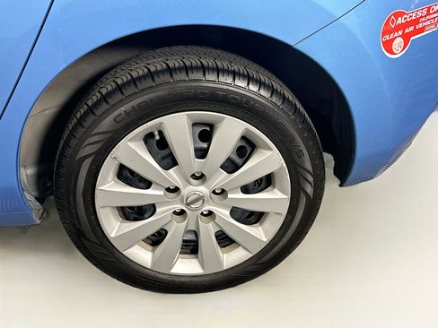 Used 2014 Nissan Leaf S w/ Charge Package image 11