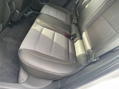 Used 2025 Chevrolet Trax LT image 23