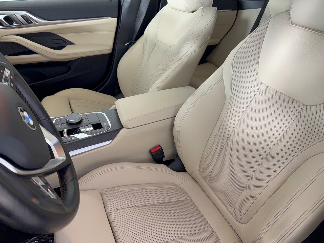 Used 2024 BMW 430i Gran Coupe w/ Premium Package RWD image 5