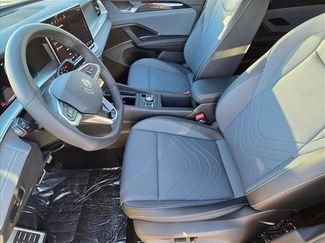 New 2026 Volkswagen Tiguan SE R-Line video 4