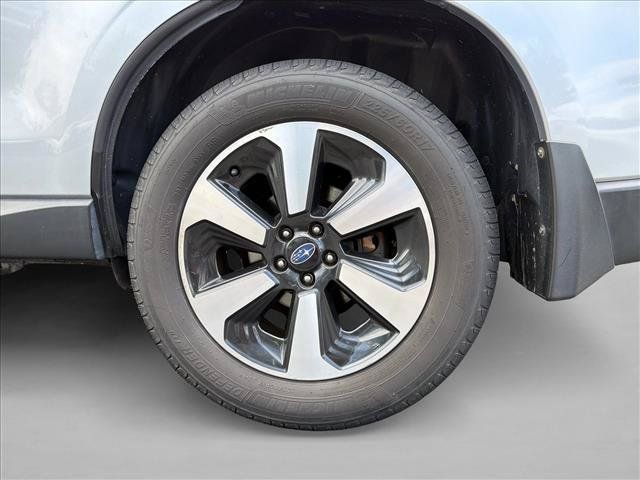 Used 2017 Subaru Forester 2.5i Premium AWD/4WD image 9