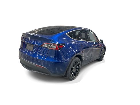 Certified 2023 Tesla Model Y Long Range AWD/4WD image 6