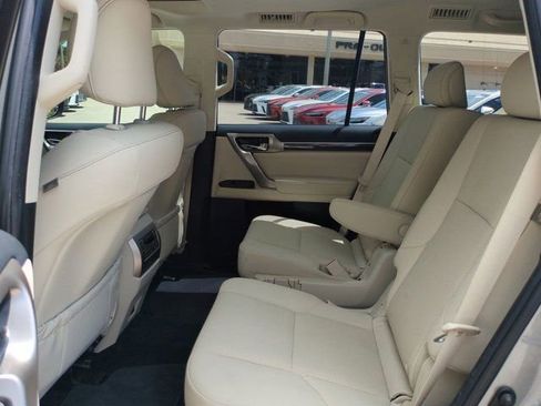 Used 2020 Lexus GX 460 Premium AWD/4WD image 12