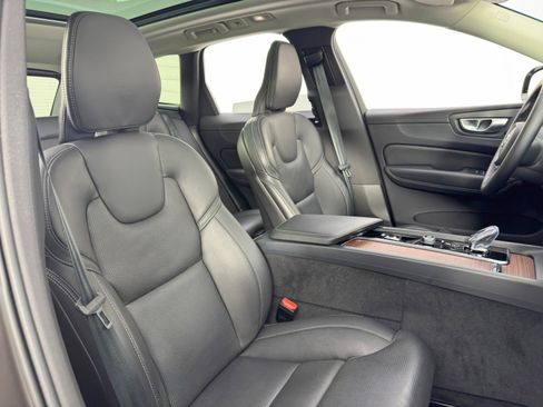 Used 2024 Volvo XC60 T8 Ultimate w/ Protection Package Premier image 39