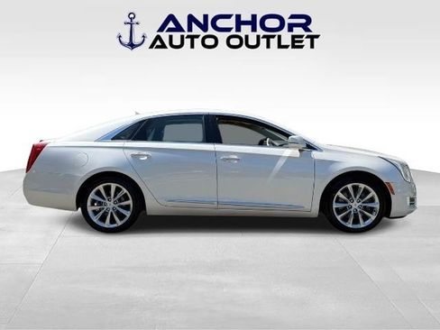 Used 2013 Cadillac XTS Premium FWD image 9
