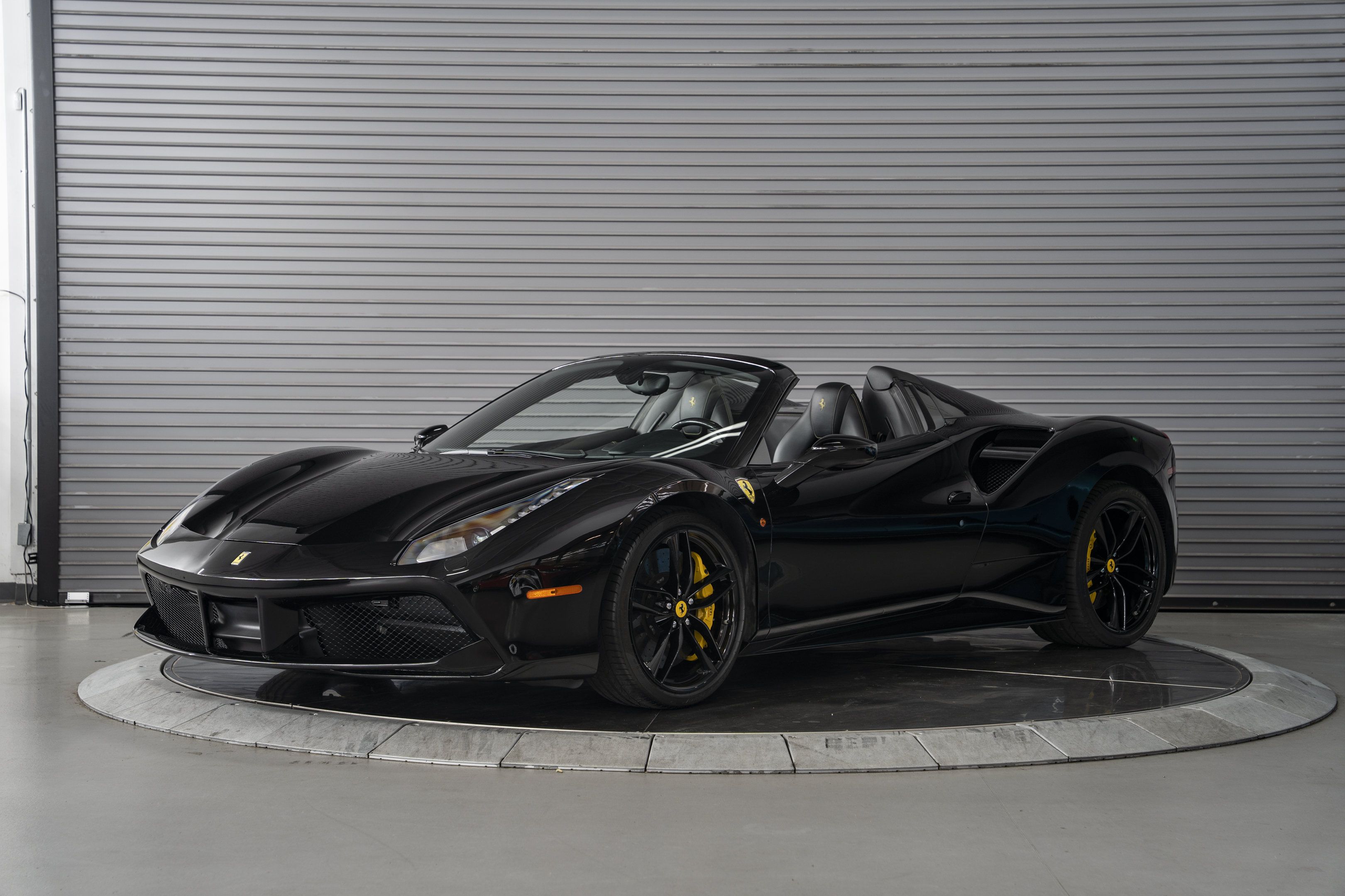 Used 2018 Ferrari 488 Spider RWD image 1