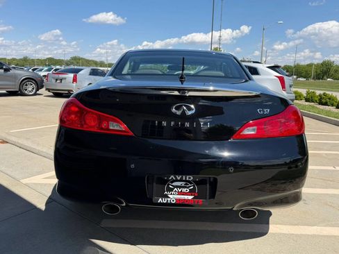 Used 2013 INFINITI G37 Convertible w/ Premium Pkg RWD image 9