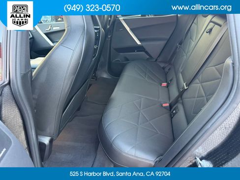 Used 2024 BMW iX xDrive50 w/ Premium Package AWD/4WD image 8