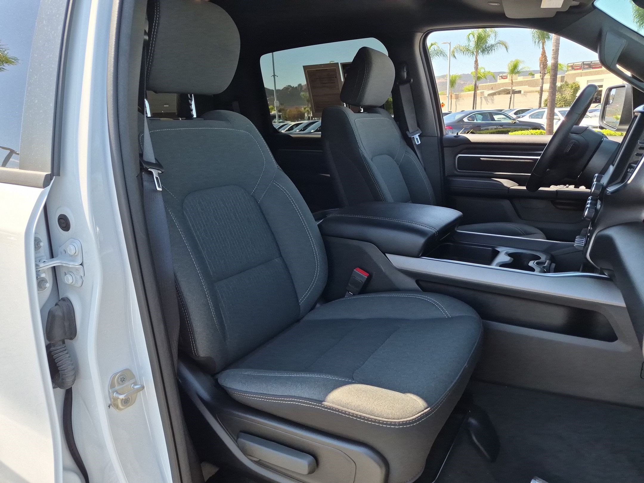 Used 2024 RAM 1500 Big Horn RWD image 31